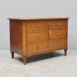 1429 1001 CHEST OF DRAWERS